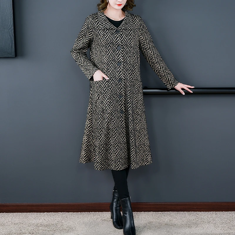 新款春秋妈妈装千鸟格风衣中长款韩版宽松时尚翻领百搭显瘦长外套