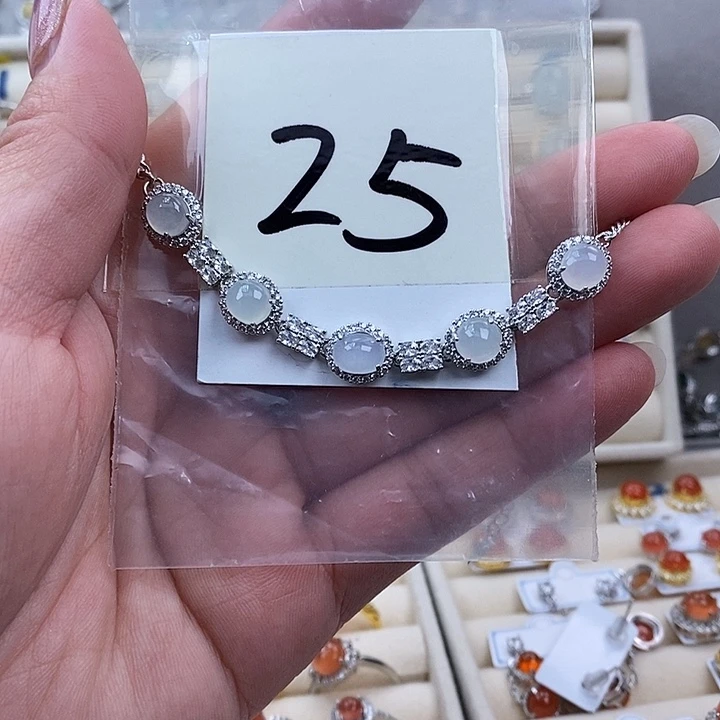 翡翠未镶嵌戒指缅甸