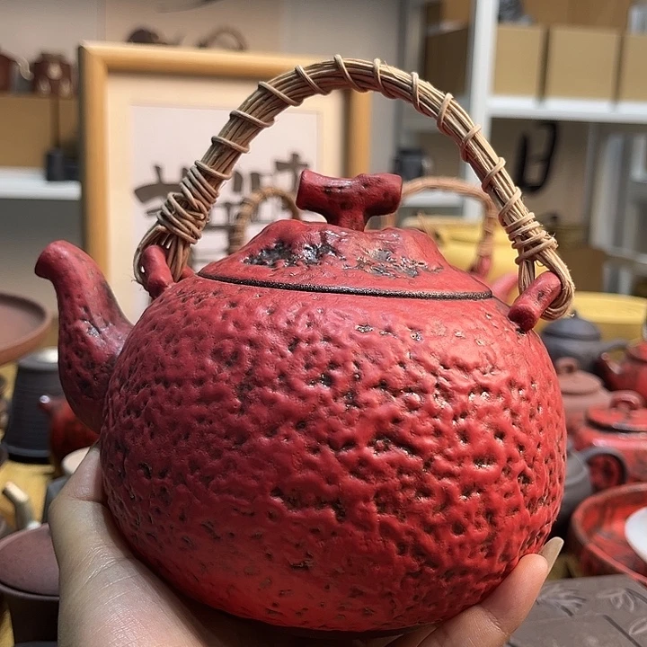 趌***缯正品店老板一名自称被杀