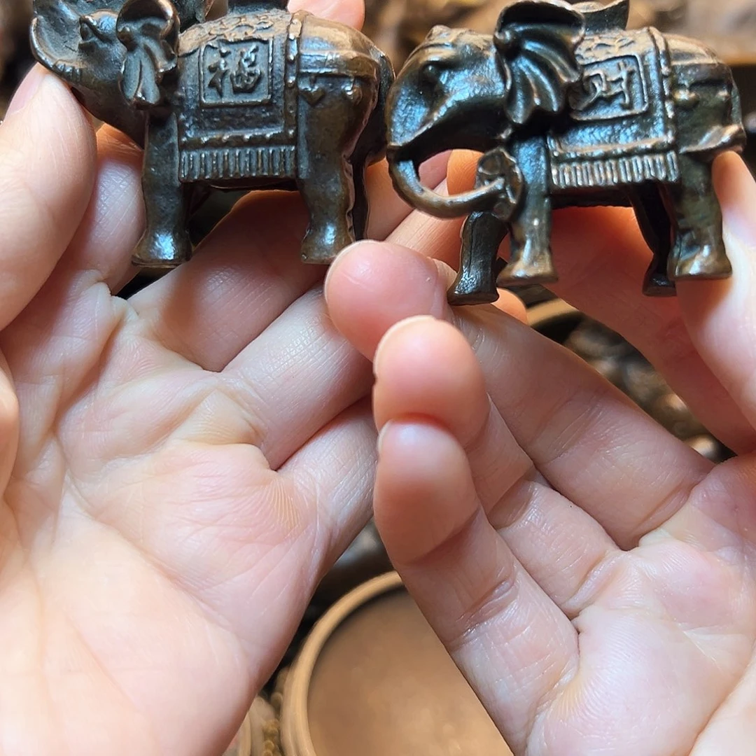 精美铜器工艺品等