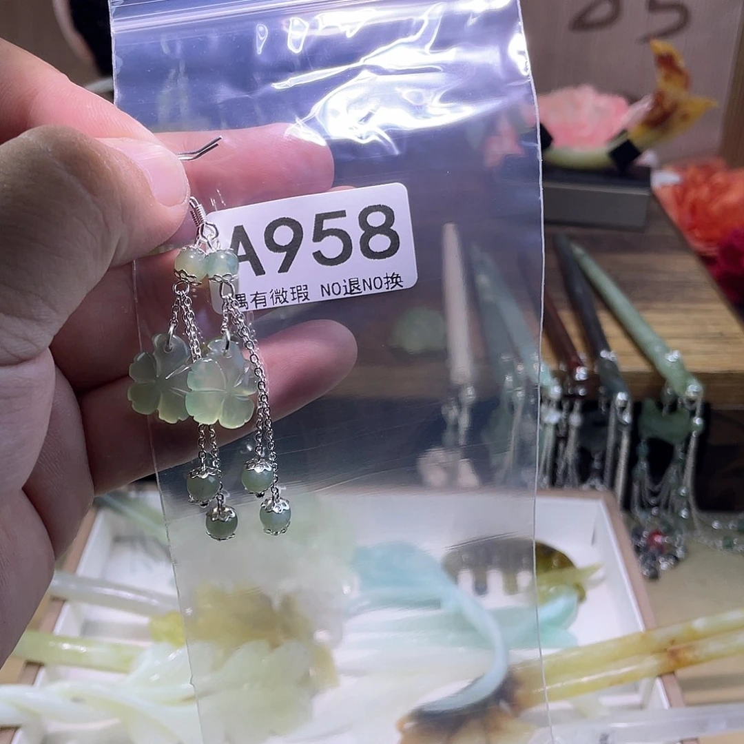 蛇纹石玉发饰未镶嵌长****冰