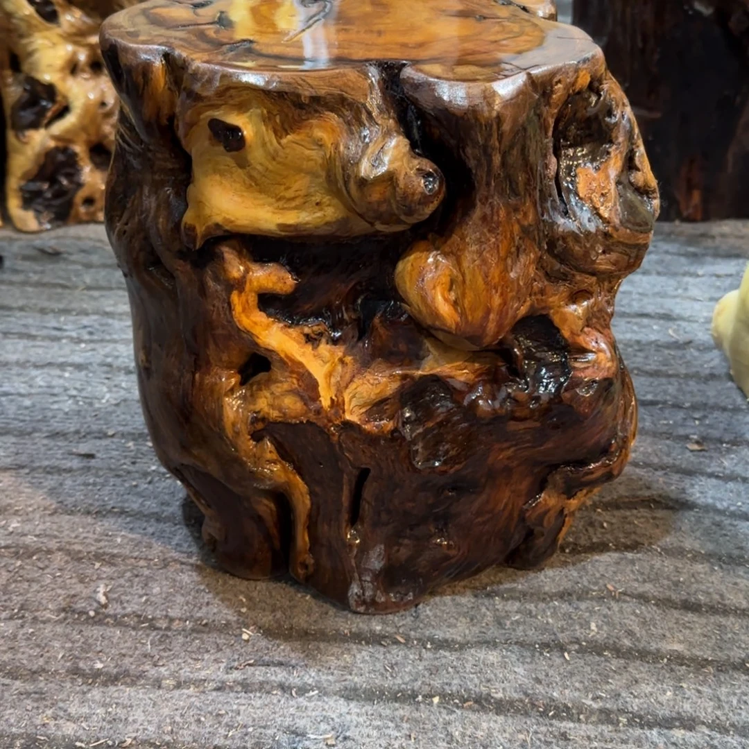 野***人龙纹鸡心枣木手工艺品