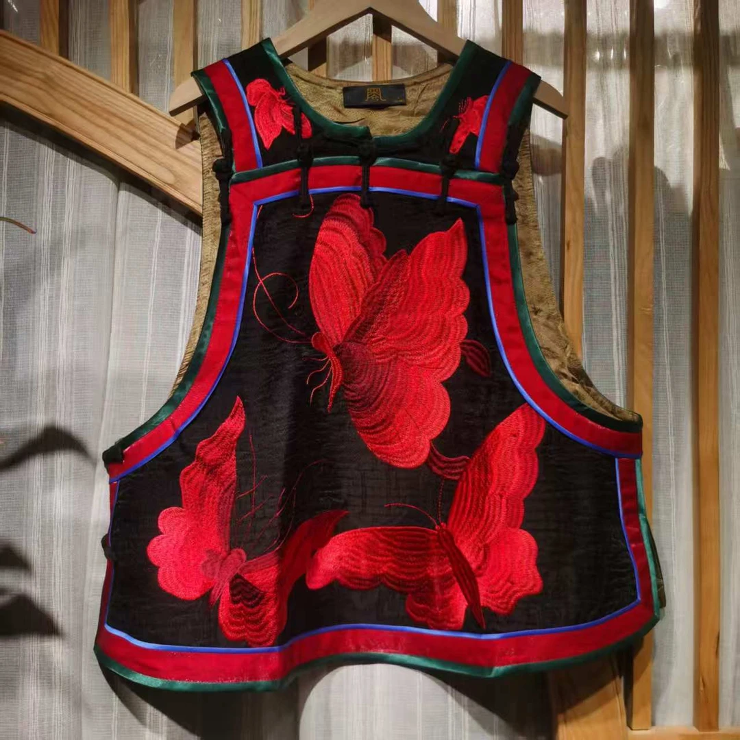 （HM10109）凤徕兮私人定制黑色福禄底红蝴蝶刺绣十三太保马甲