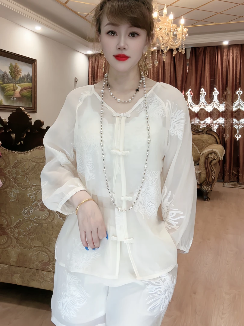 ［现货］重工刺绣V领九分袖新中式国风女士衬衫➕短裤套装