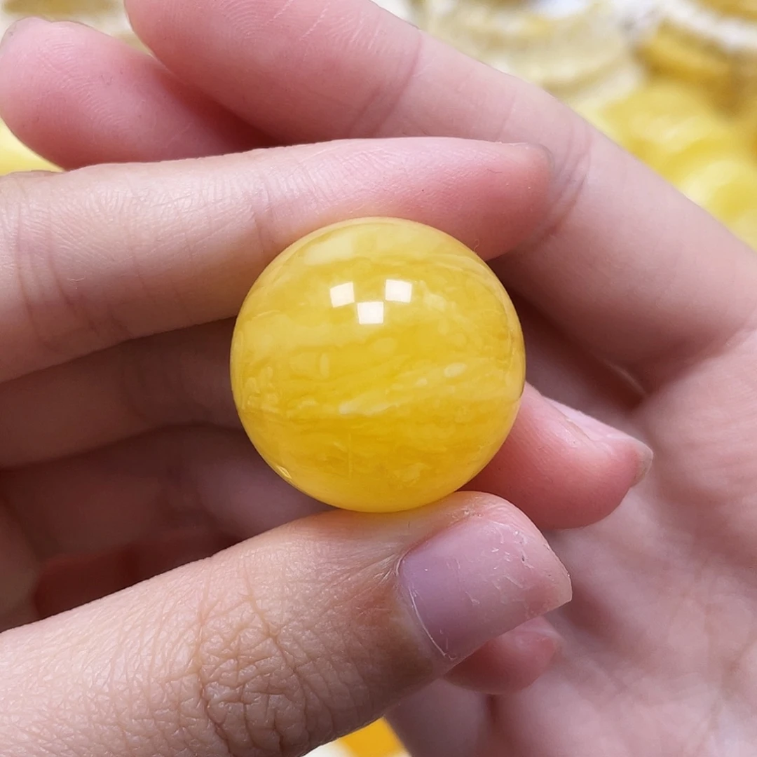 琥珀未镶嵌裸石22mm