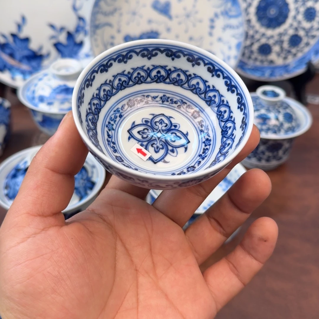 陶摆件微瑕宝相普洱杯手绘