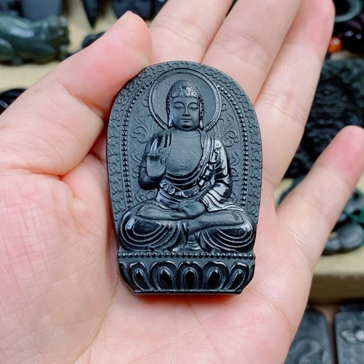 和田玉（青玉）未镶嵌颈饰双面雕刻