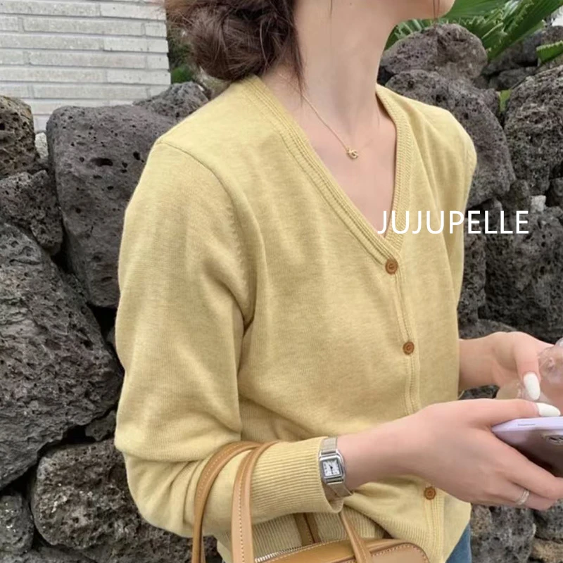 小v春季薄款纯色针织开衫韩系氛围感外套女百搭毛衣内搭短款上衣