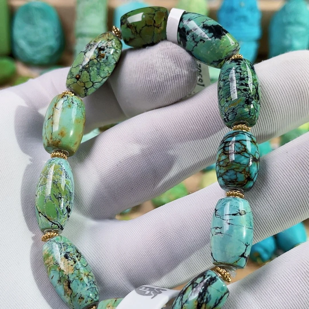 绿松石未镶嵌珠宝奇石