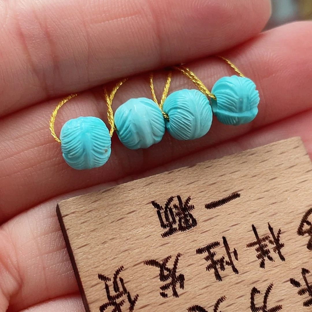 绿松石颈饰未镶嵌