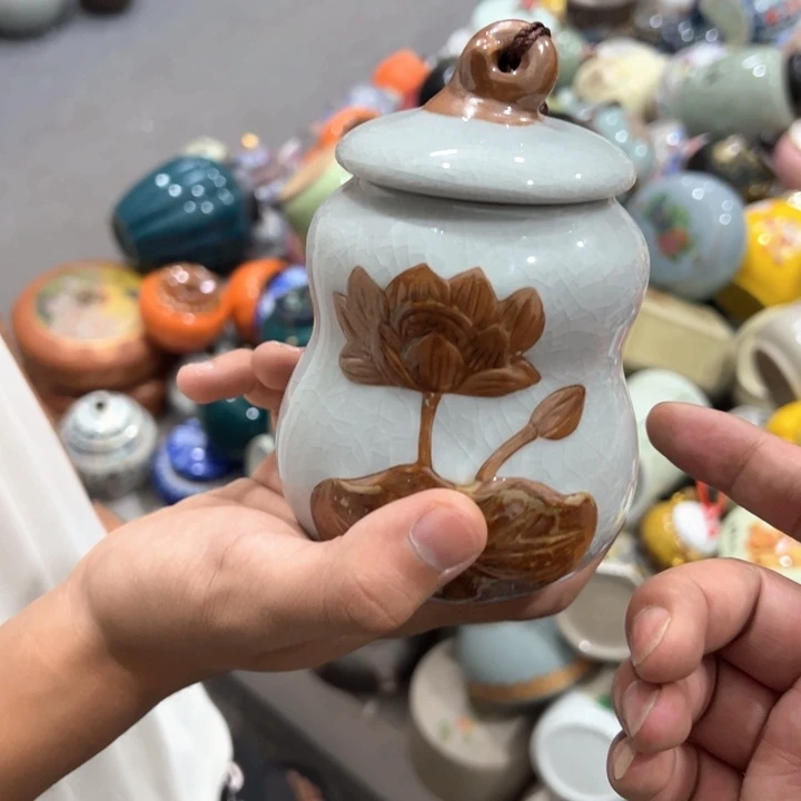 瑕疵福利品陶瓷茶叶罐不影响使用介意勿拍