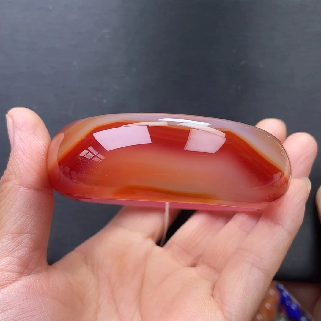 玛瑙/玉髓手镯未镶嵌60圈口