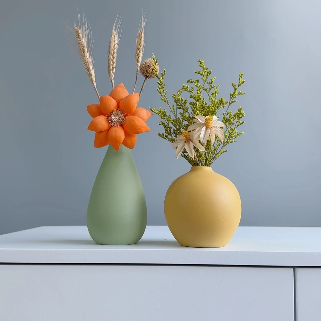 摆件陶瓷小花瓶含花总高约20-30cm