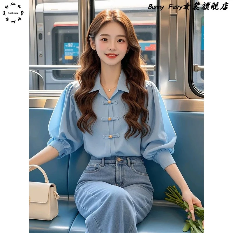 2025新款新中式蓝色长袖衬衫女夏季独特别致漂亮减龄盘扣衬衣上衣