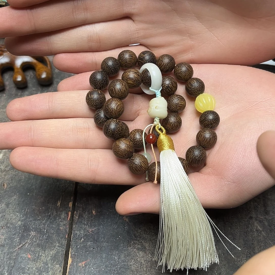 大叶紫檀（黑酸枝木类）