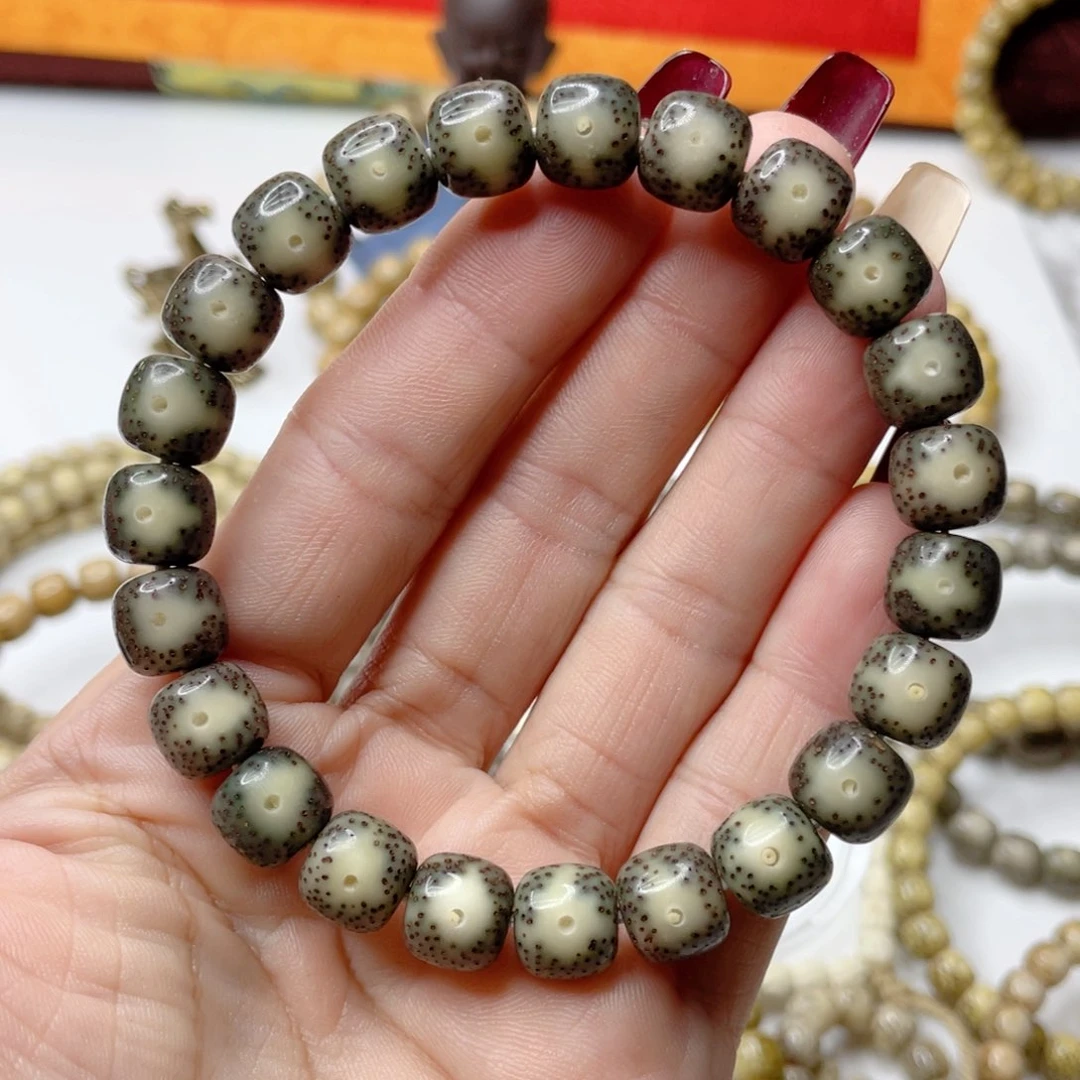 星月菩提吊坠石玉料冰透大眼睛卡10