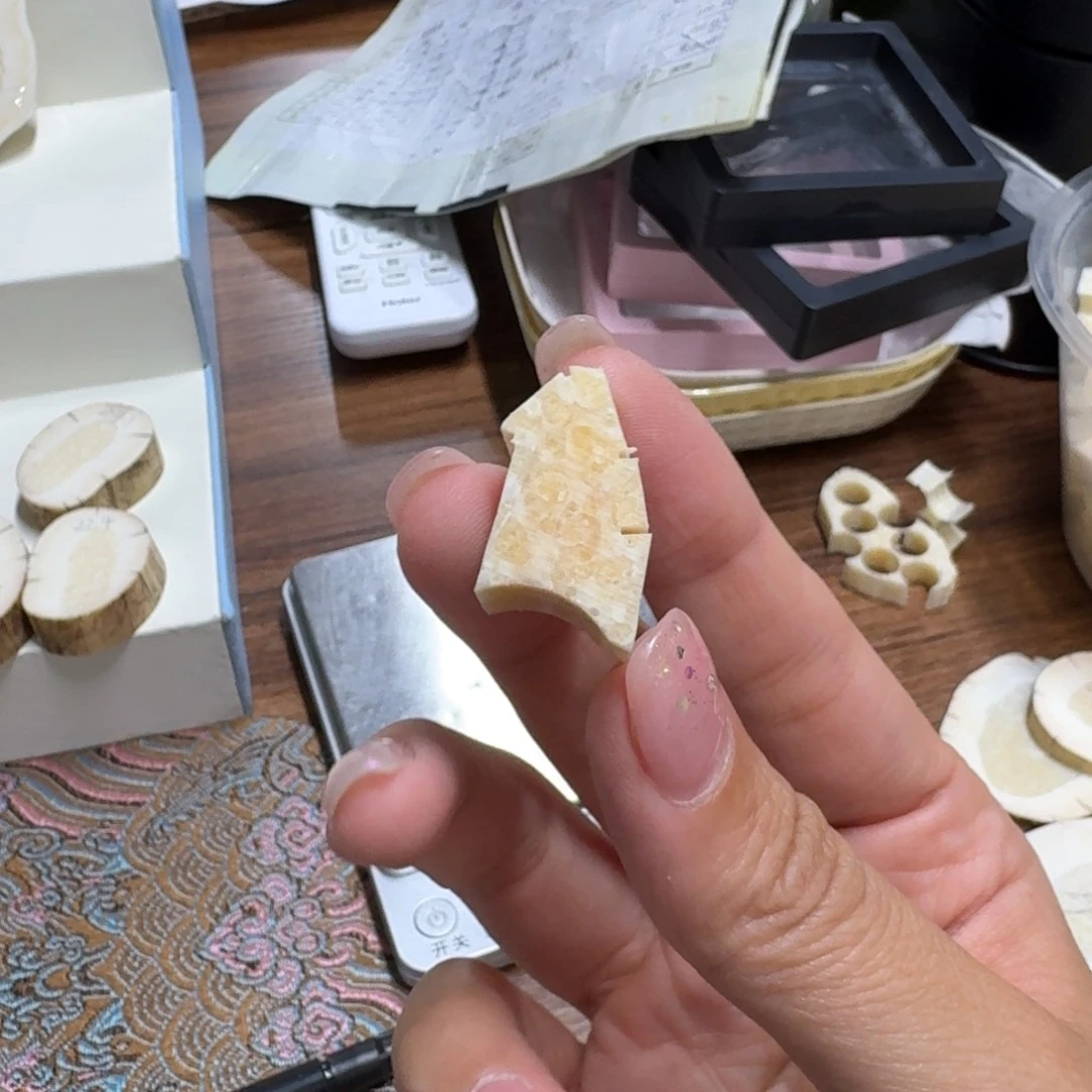 琉璃/树脂/塑料类胖边角料5.4