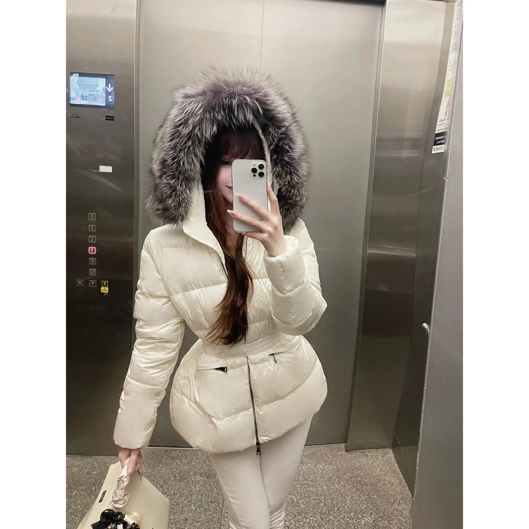 【 鹅绒】冬季女款收腰超大狐狸毛气质短款时尚加厚