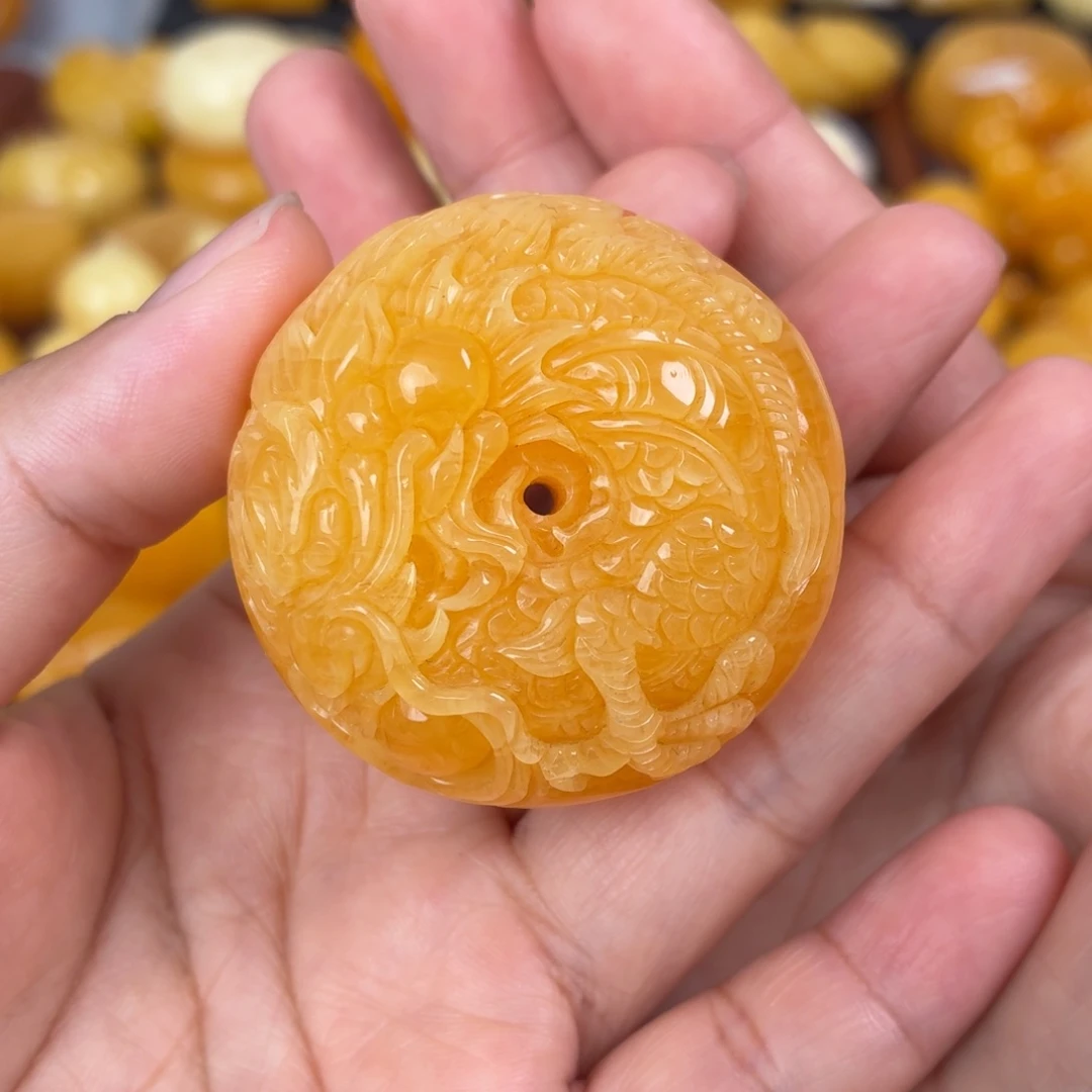 蜜蜡未镶嵌吊坠(不含链)龙扣