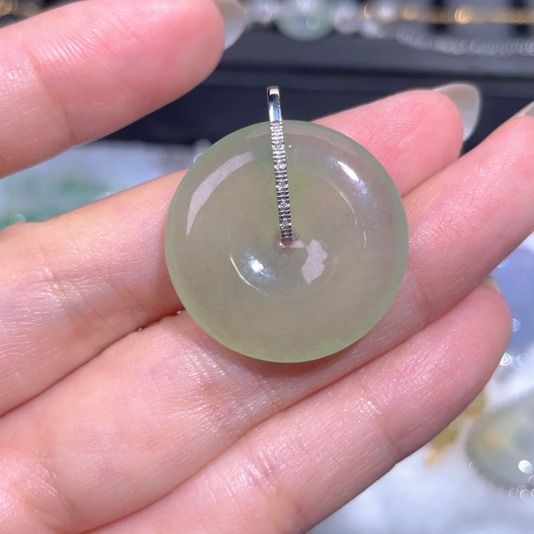 颈饰18K金镶嵌翡翠翡翠