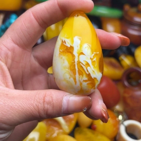 琥珀手串未镶嵌蜜蜡