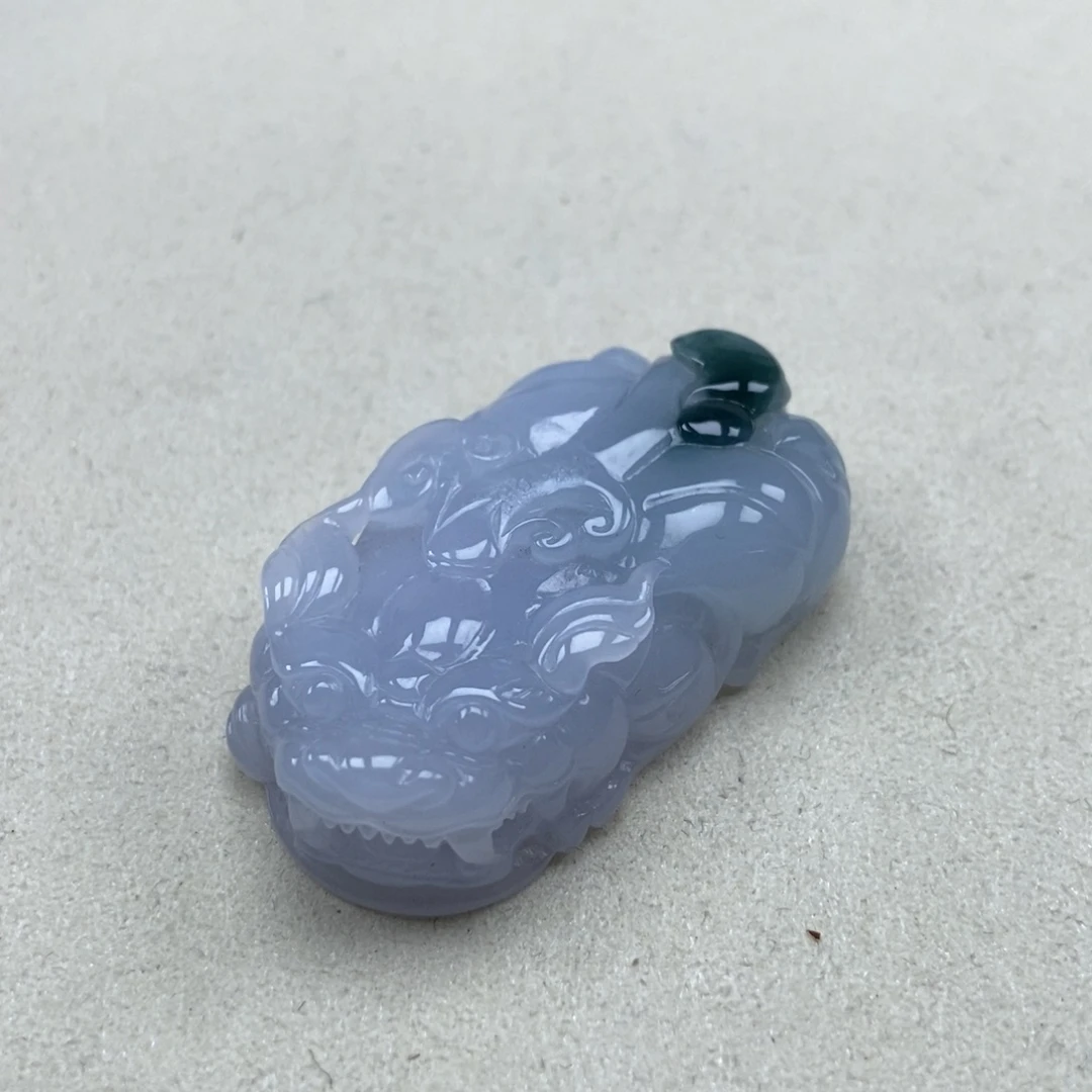 翡翠未镶嵌颈饰如意貔貅吊坠