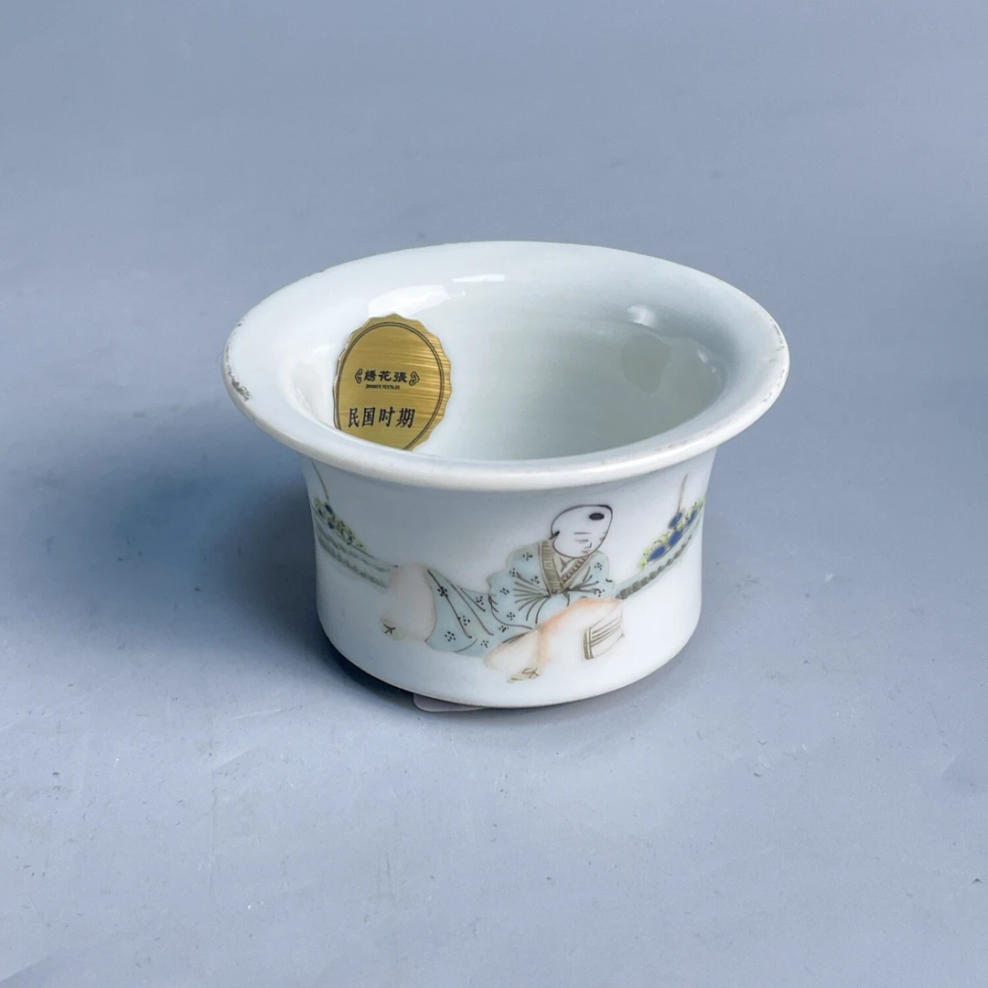 民国粉彩婴戏水杯  M25G7008688