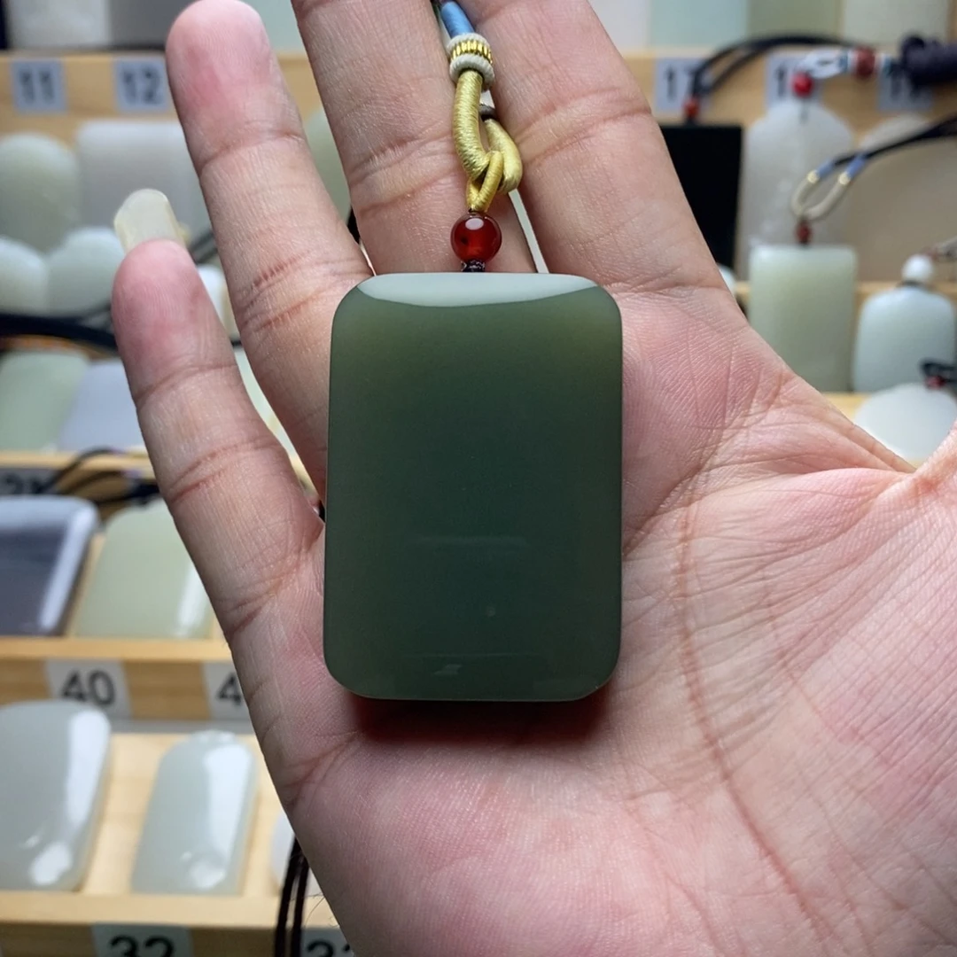 和田玉未镶嵌挂件