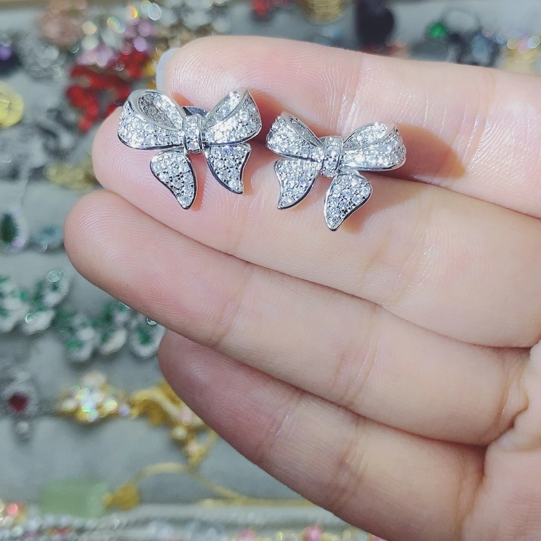【闪购商品】银S925镶嵌耳饰托帕石