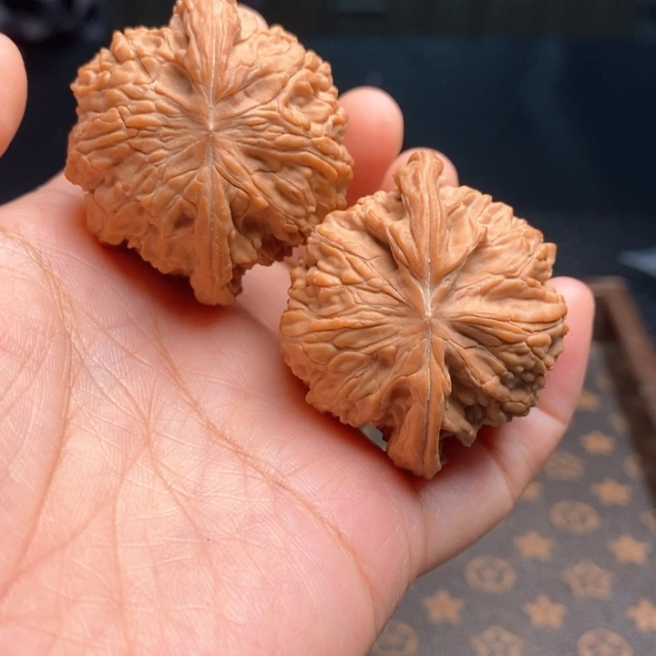 文玩核桃把件正磨41尺