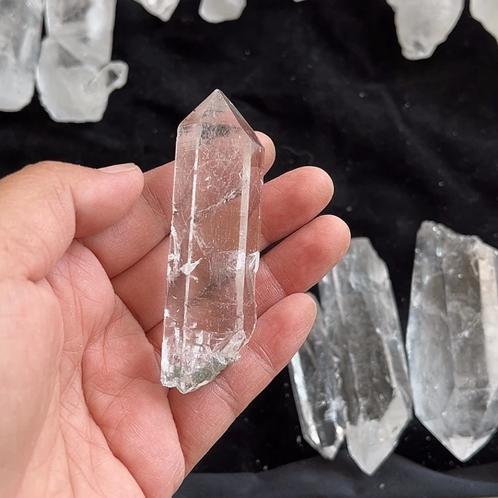 又***尔水晶珠宝半成品未镶嵌