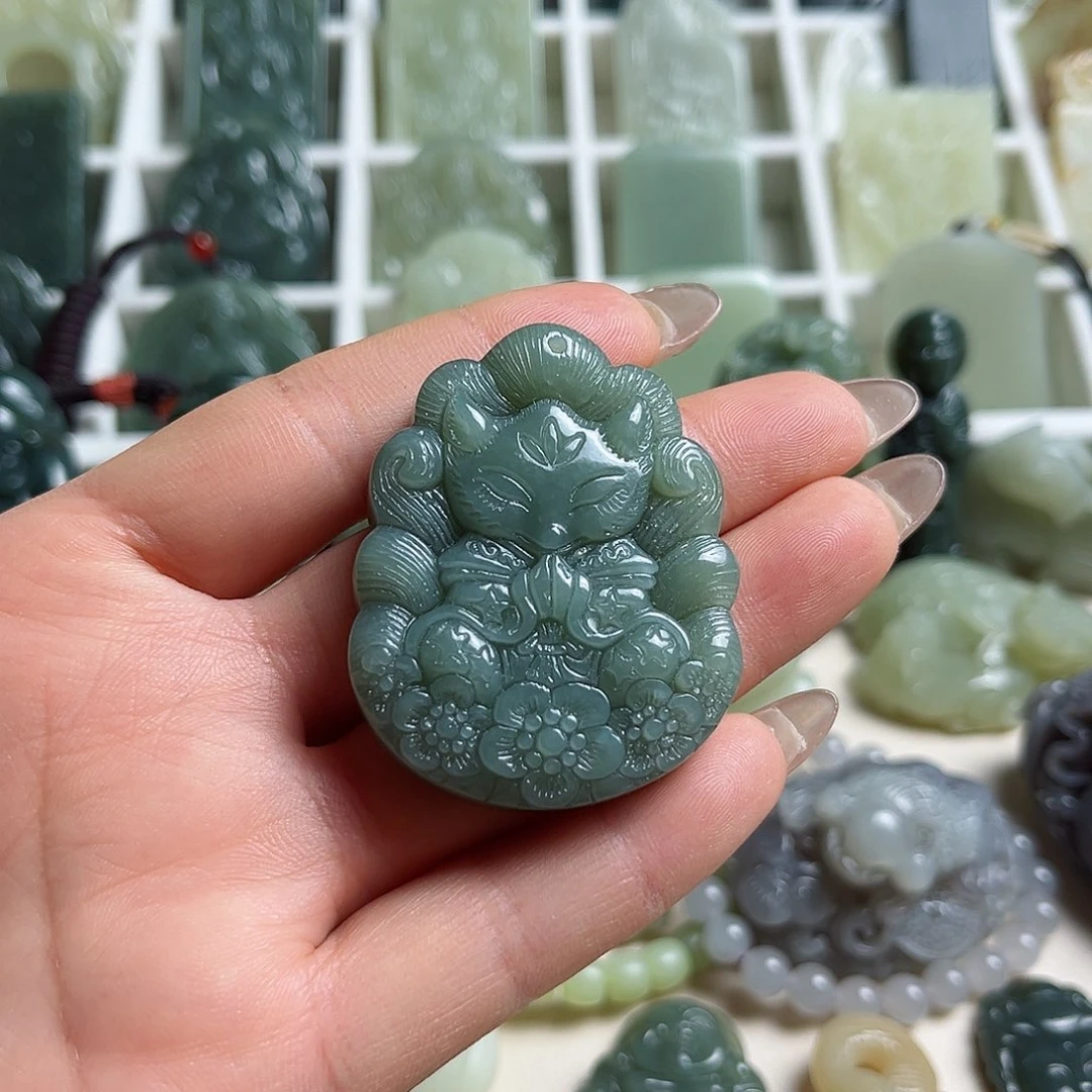 和田玉未镶嵌挂件