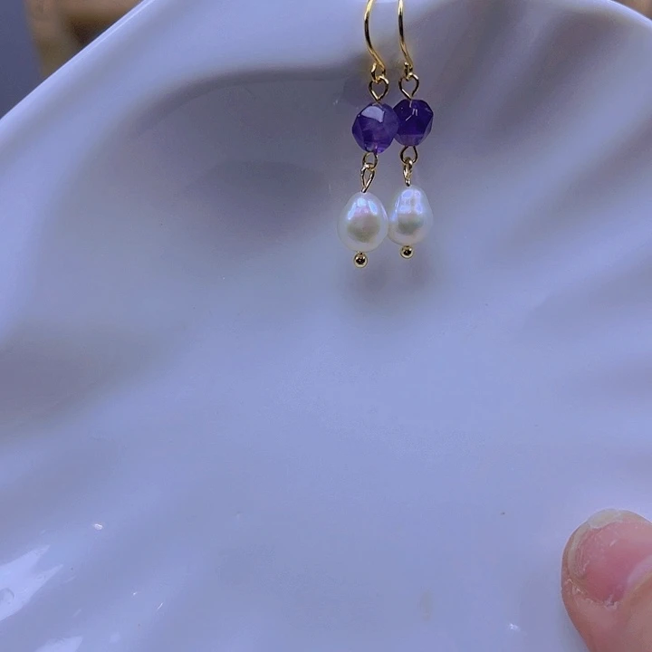 淡水珍珠颈饰合金昨**空