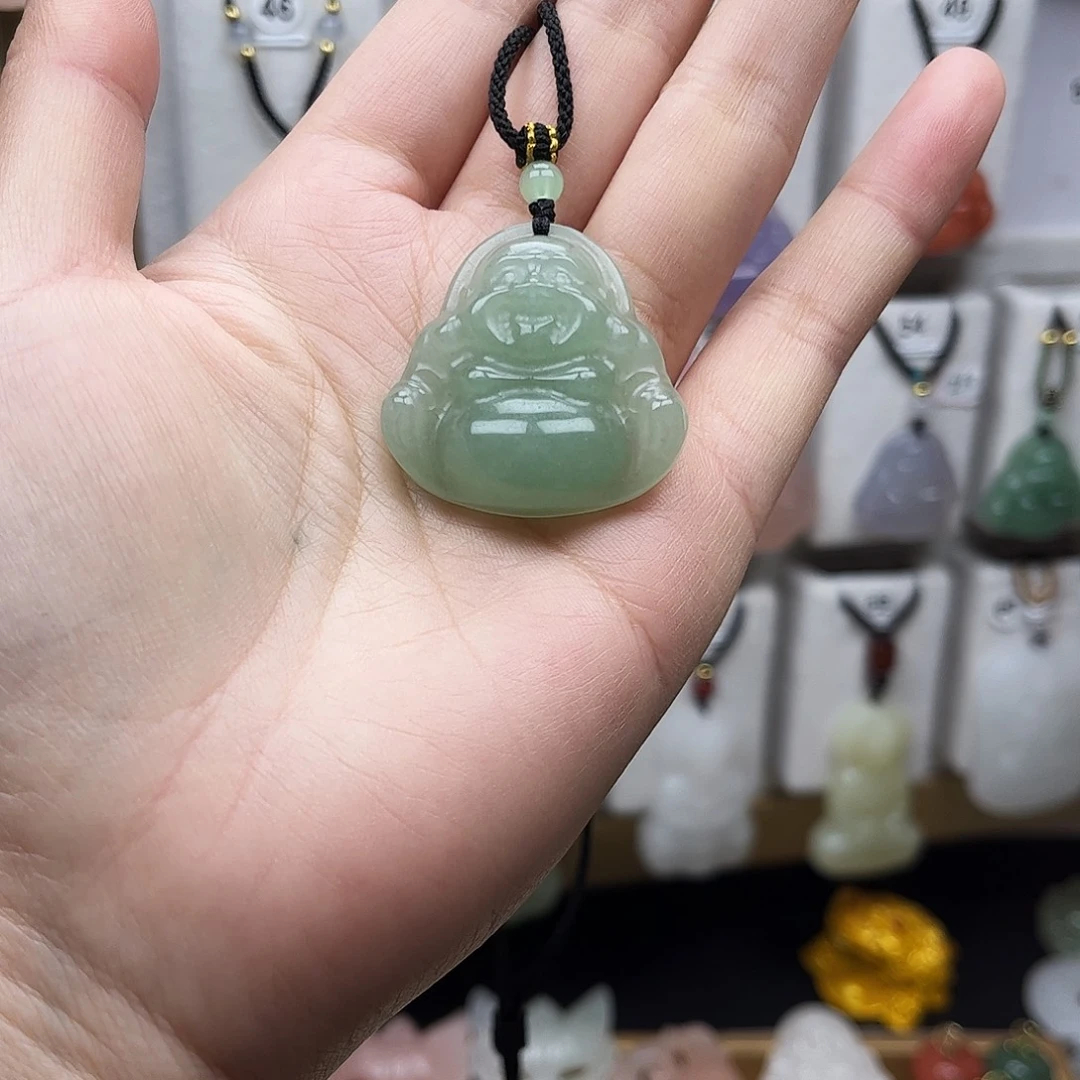 石英质玉未镶嵌颈饰