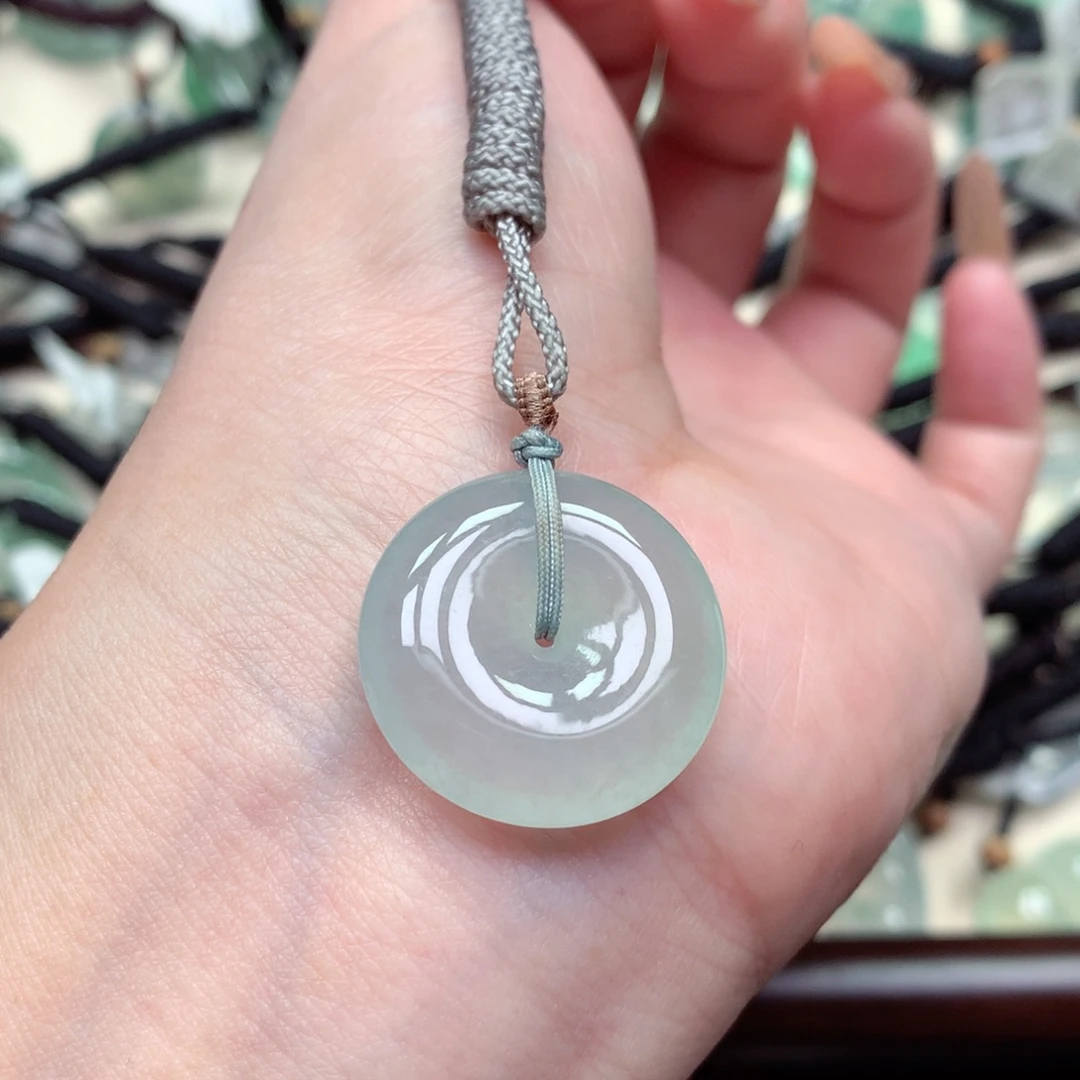 翡翠未镶嵌颈饰扣子