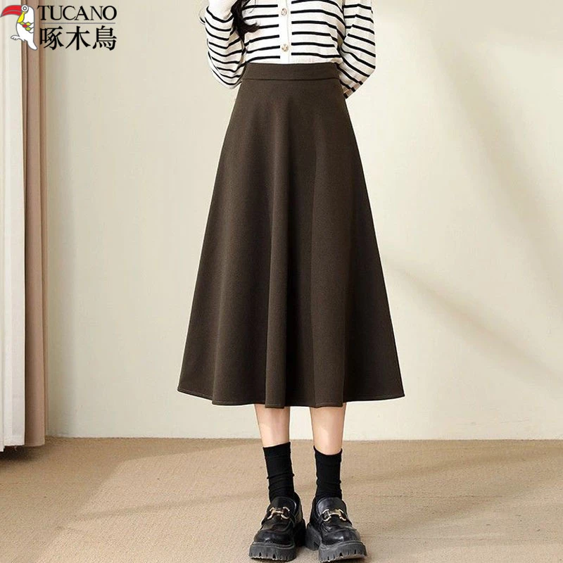 啄木鸟赫本风洋气半身裙女款秋冬新款小个子中长遮胯时尚毛呢伞裙