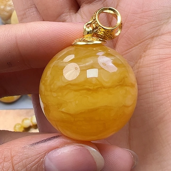 蜜蜡未镶嵌珠宝奇石