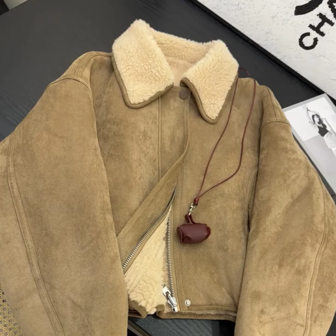 皮毛一体麂皮羊羔毛外套女2025秋冬季新款小个子复古高级感羊羔绒