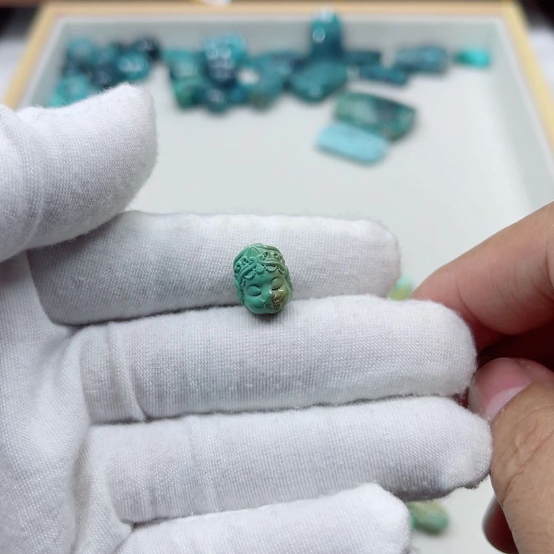 绿松石未镶嵌挂件