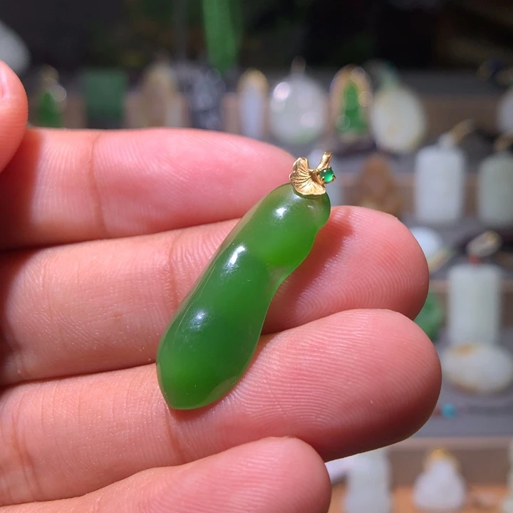 和田玉18K金镶嵌颈饰