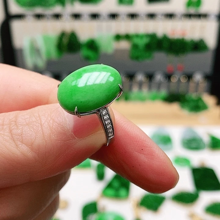 翡翠18K金镶嵌耳饰挂件