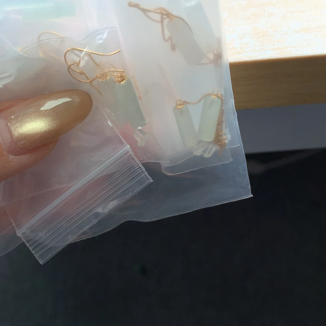 翡翠18K金镶嵌颈饰多样性发一对
