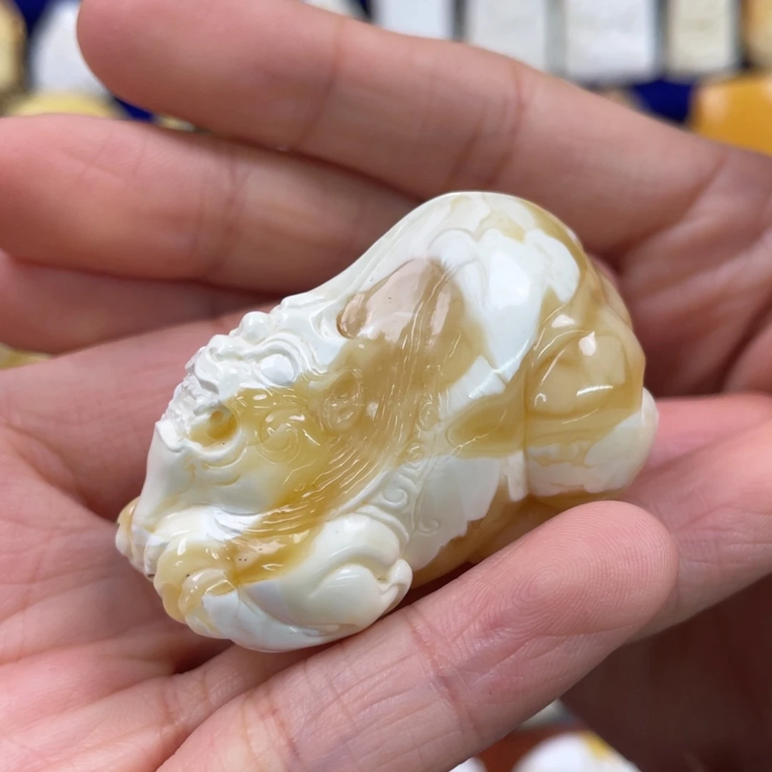 蜜蜡裸石未镶嵌琥珀蜜蜡貔貅吊坠