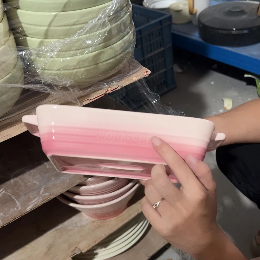 瓷片摩登烤盘粉色微瑕