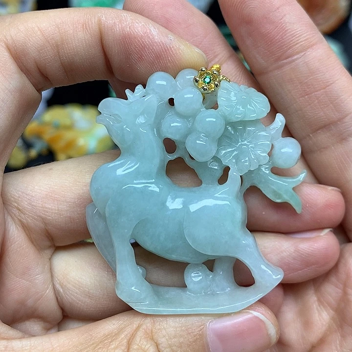 翡翠未镶嵌颈饰翡翠