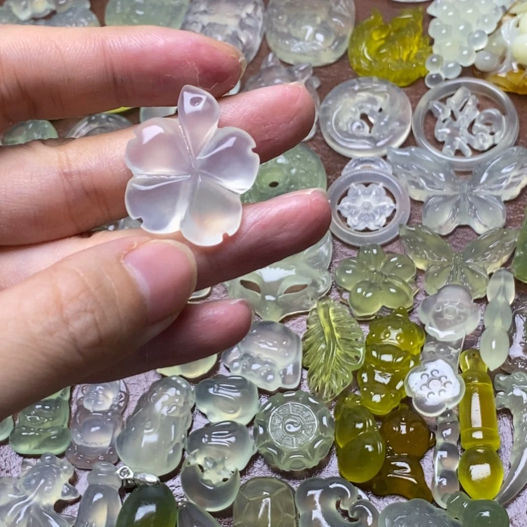 蛇纹石玉合金项链