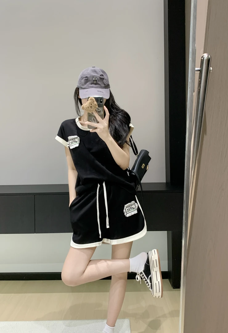 欧货高级感黑色休闲运动套装女夏短袖T恤宽松短裤百搭时尚两件套