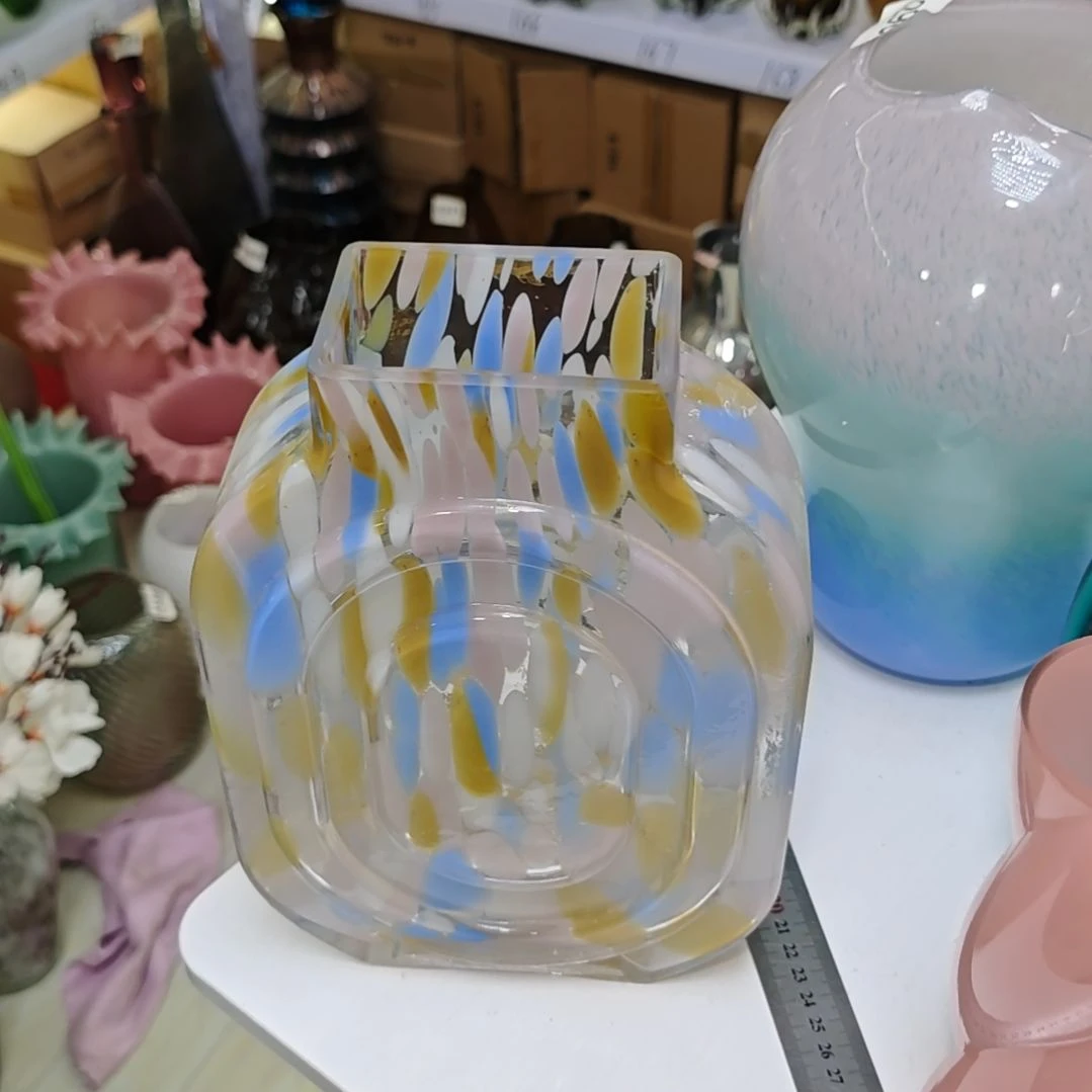 高26口9琉璃造型花瓶