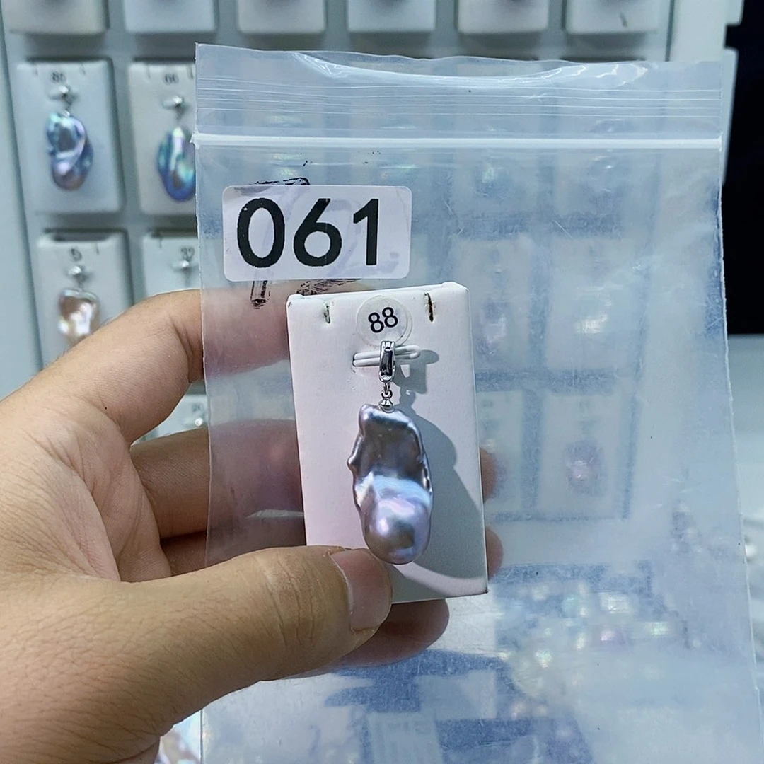 淡水珍珠合金颈饰