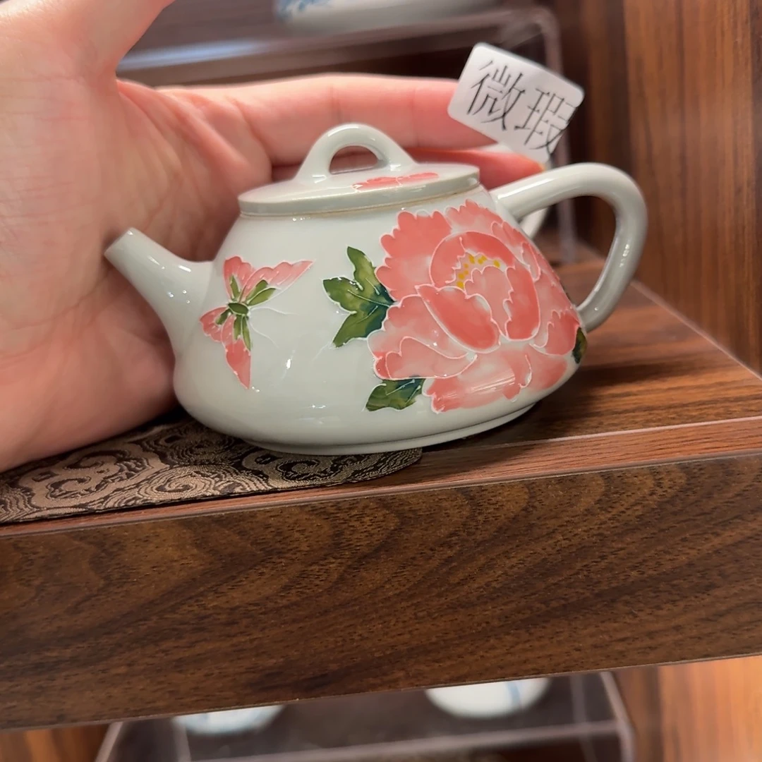 釉下手绘茶具微瑕